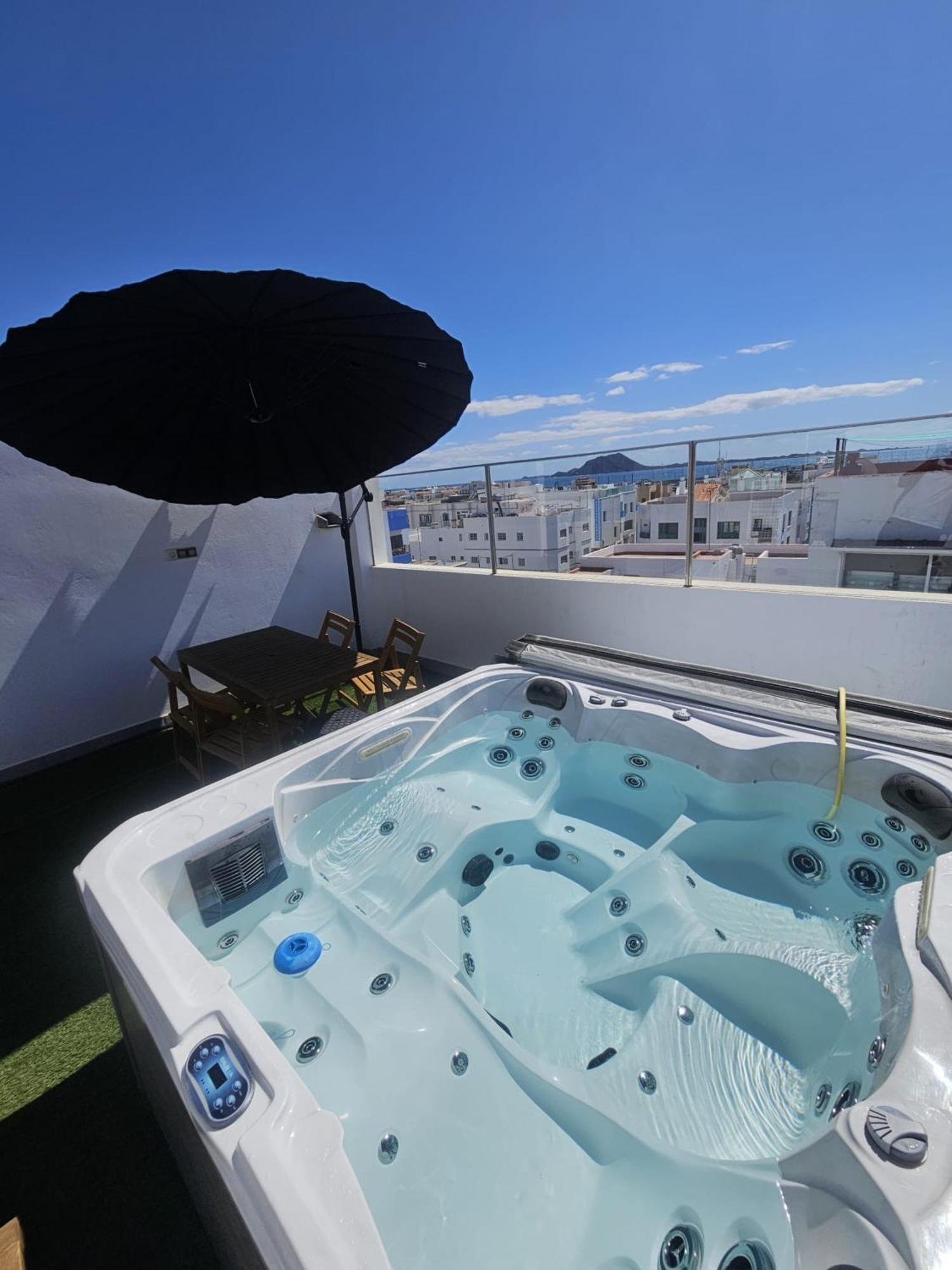 Appartement Falco 1 *